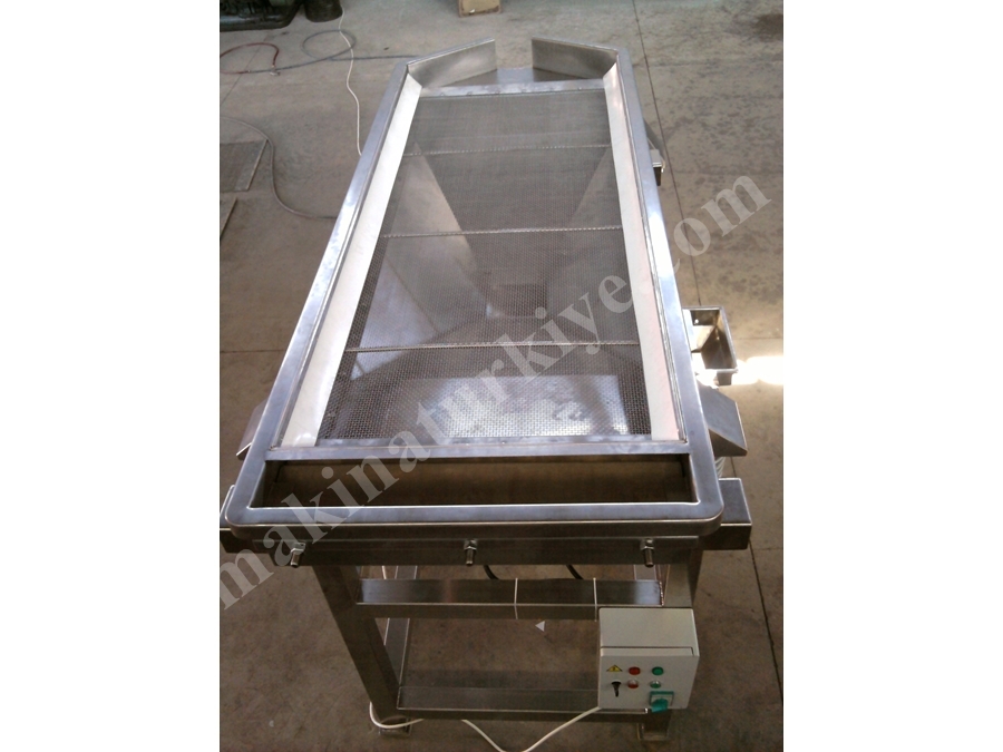 4 Ton / Saat Vibrasyonlu Kuruyemiş Eleme Makinası