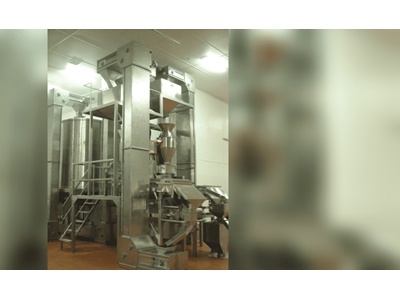 5000 Kg / Saat Z Kuruyemiş Elevatörü