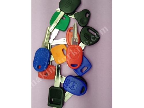 Plastik Otomotiv Anahtarı