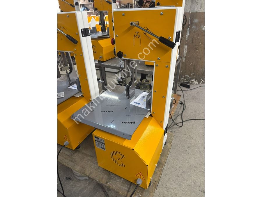 Static Painted Meat Bone Saw