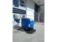 Machine de lavage de sol à poussée Ra 55 B 40