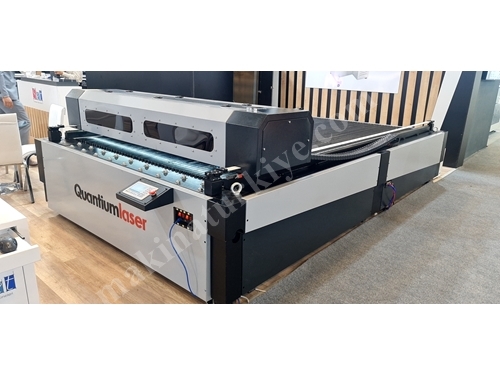 300 W and 150 Watt CO2 Laser Cutting Machine