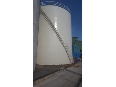 Liquid Raw Material Stock Tank - 11