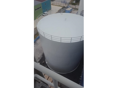 Liquid Raw Material Stock Tank - 10