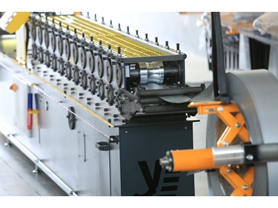 YCLLAM Special Roll Form Shutter Lamella Drawing Machine  - 7