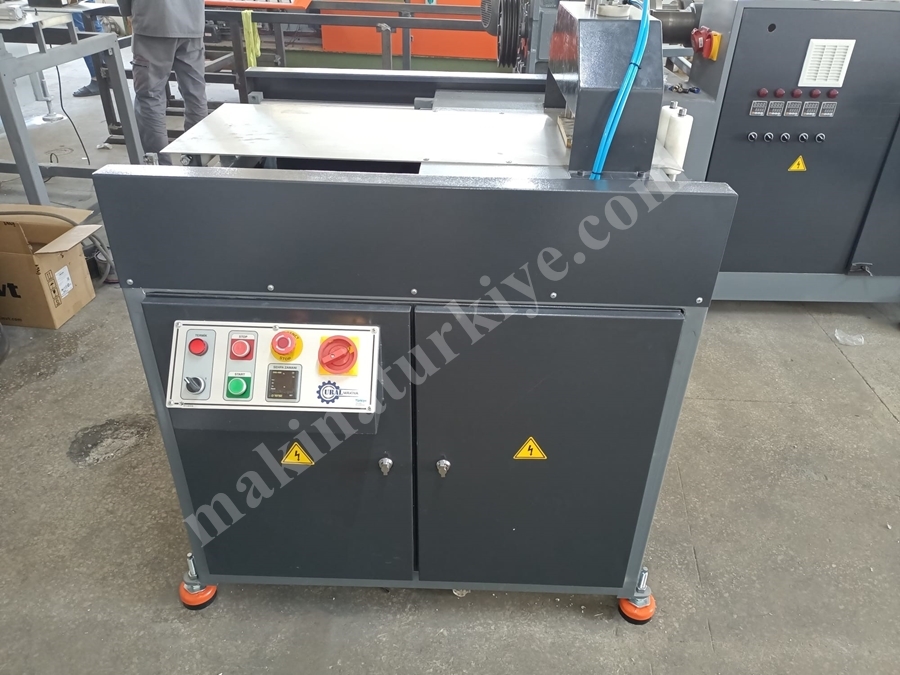 BLC 1001 PVC-Rohr-Unterschneidemaschine