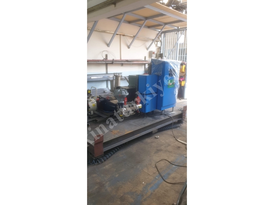 Машина для очистки воды высоким давлением 2500 бар (31 литр / мин)