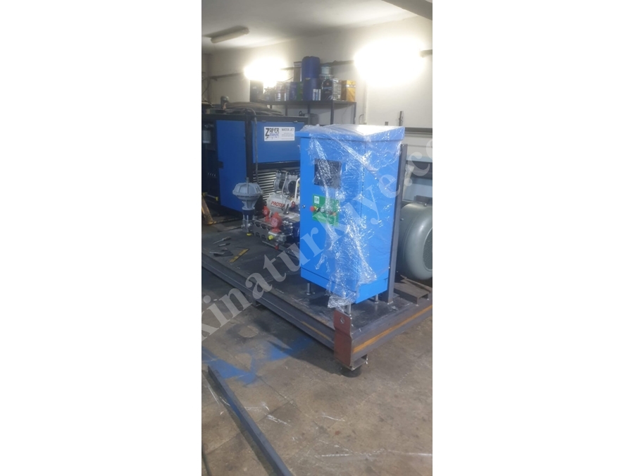 Машина для очистки воды высоким давлением 2500 бар (31 литр / мин)