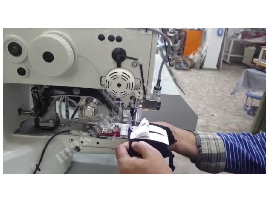 Tam Otomatik Üç Etiket Katlamalı Dikiş Ve Etiketleme Makinası