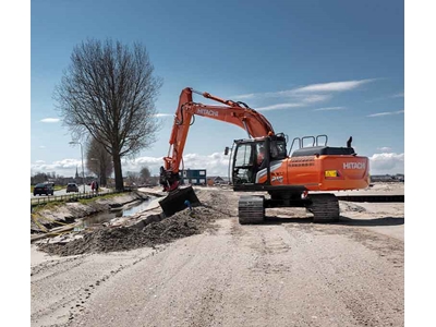 Zx210lch Wheeled Excavator - 3