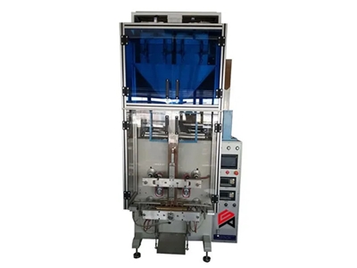 Machine d'emballage verticale à échelle de 10 à 20 pièces / minute - 3