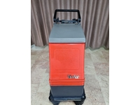 Напольная машина для мойки аккумуляторная для уборки узких мест Hako 430, производства Германия - 4
