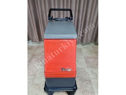 Compact Area Floor Cleaning Machine Battery-Powered German Cleaning Hako 430 Floor Washing