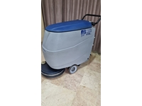 Battery-Powered Pushed Floor Cleaning Machine Italy Washing Machine 60 liters  - 11