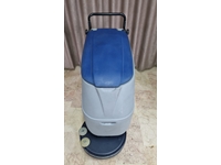 Battery-Powered Pushed Floor Cleaning Machine Italy Washing Machine 60 liters  - 9
