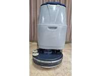 Battery-Powered Pushed Floor Cleaning Machine Italy Washing Machine 60 liters  - 1
