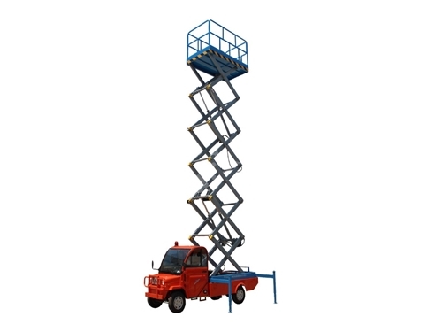 Подъемная платформа для персонала на автомобиле высотой 6 метров