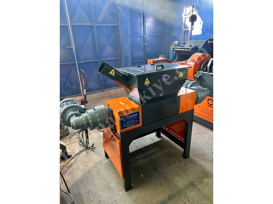 60 Kg Dual Shaft Shredder Crushing Machine