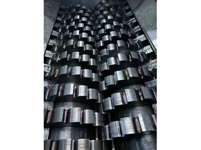 60 Kg Dual Shaft Shredder Crushing Machine - 11
