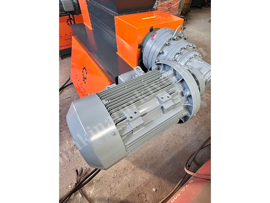 60 Kg Dual Shaft Shredder Crushing Machine
