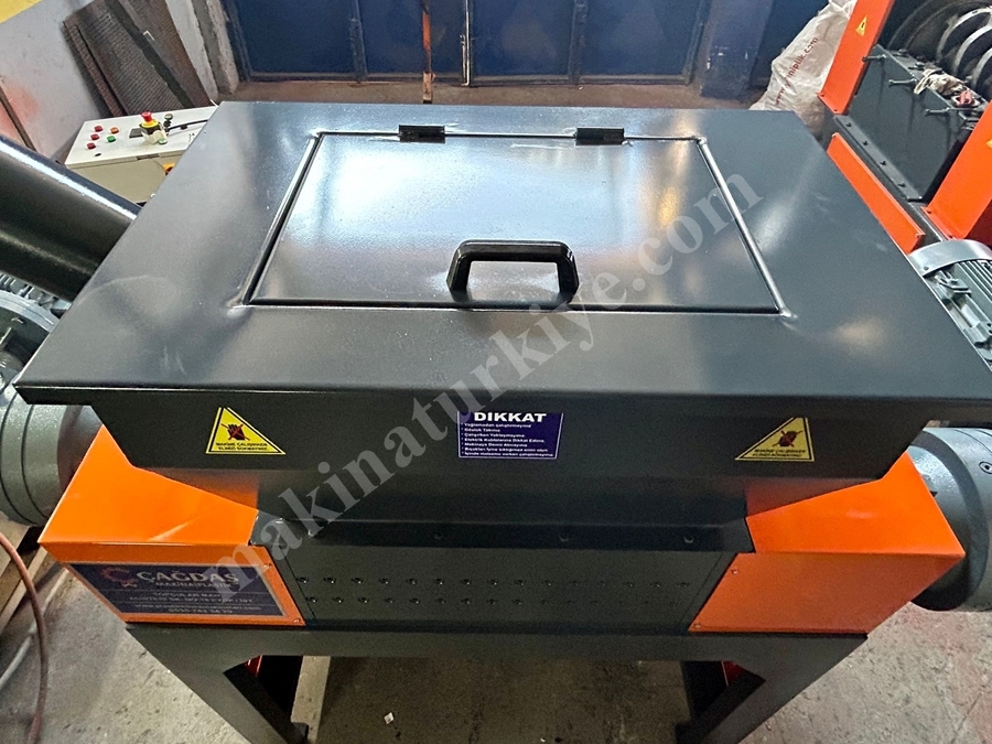 60 Kg Dual Shaft Shredder Crushing Machine
