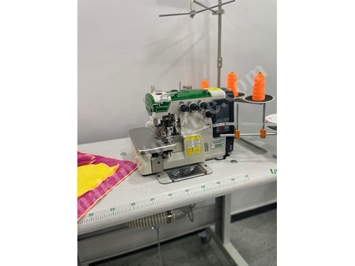 GT900-4UT 3 İplik Overlok Makinası