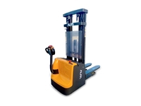 2000 Kg 4.5 Metre Ffl İstif Makinesi