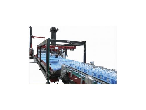 Liquid Food Packing And Palletizing Machine With Conveyor