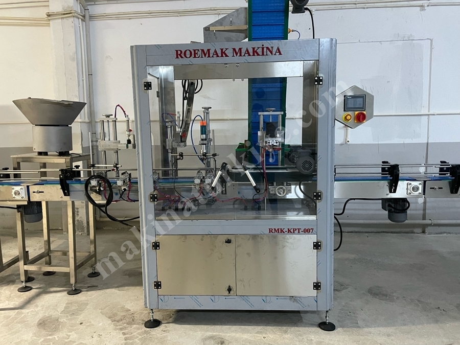 8-Nozzle Linear Volumetric Liquid Filling Machine