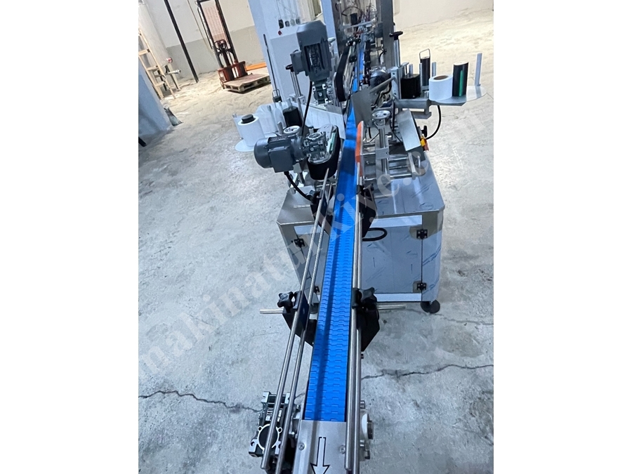 6-Nozzle Linear Liquid Filling Machine