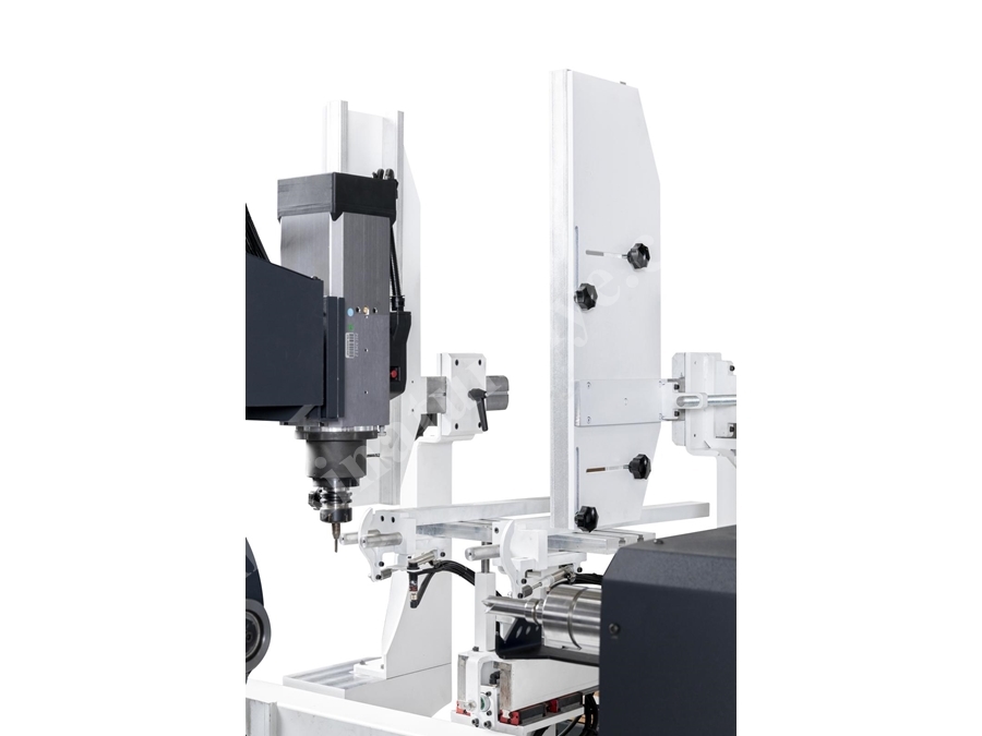 5 Axis Plus CNC Wood Lathe Machine