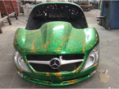 Yeşil Çarpışan Araba İlanı