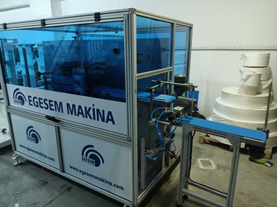 Machine de découpe de serviettes à système pneumatique 10 pièces - 1
