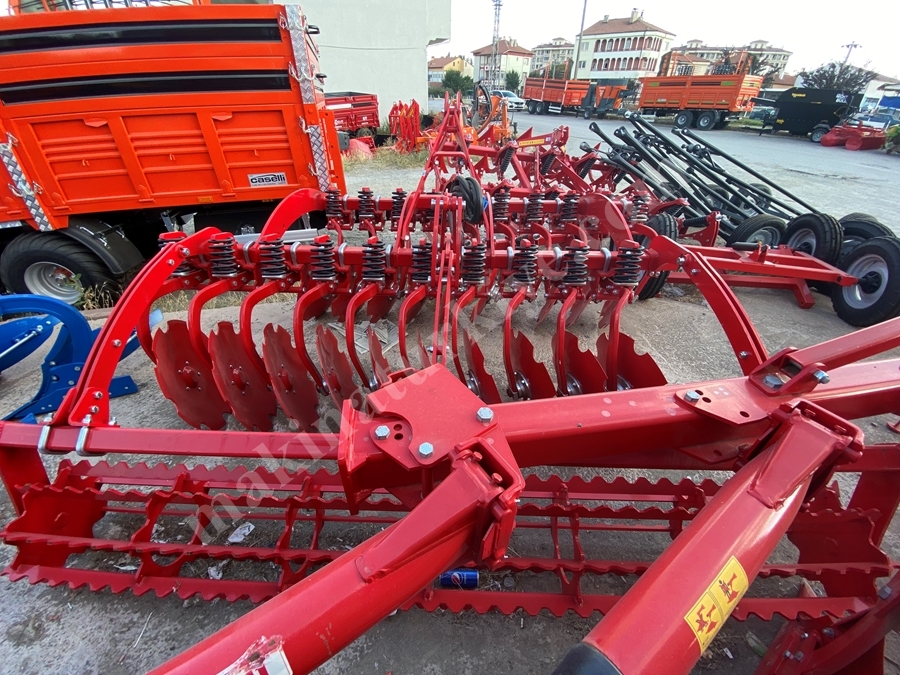 57 Cm Piston Merdaneli Yaylı Goble