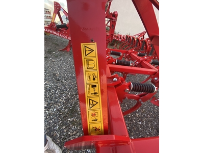 2 Sıralı 11'Li Yaylı Kültivatör - 2