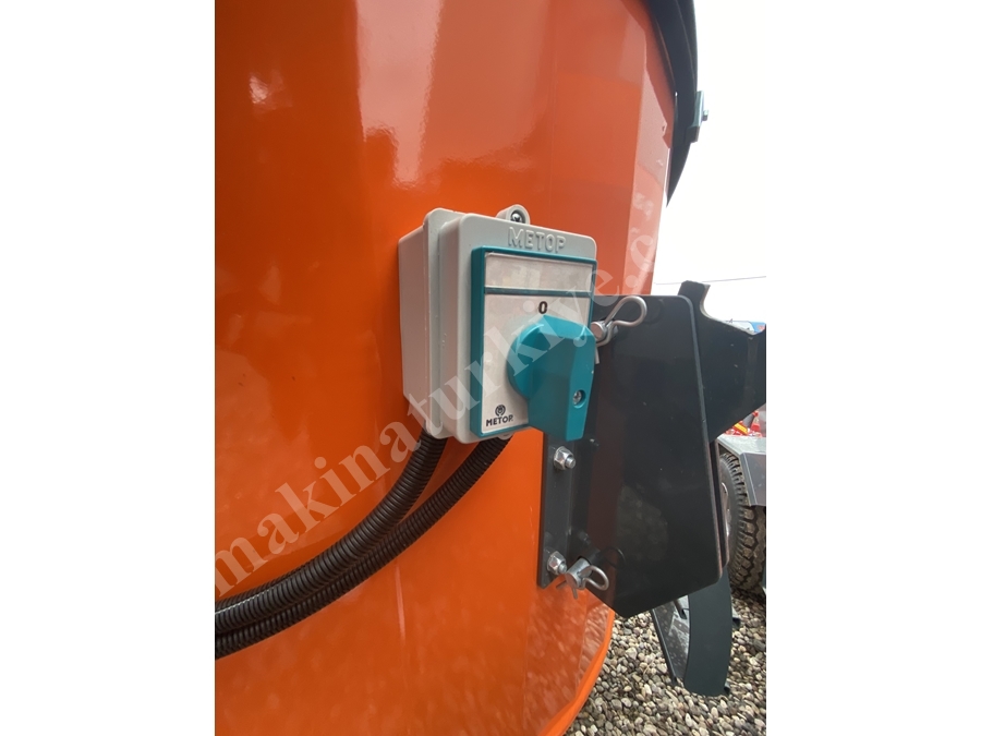 2,5 M³ Elektrikli Dikey Yem Karma Makinası