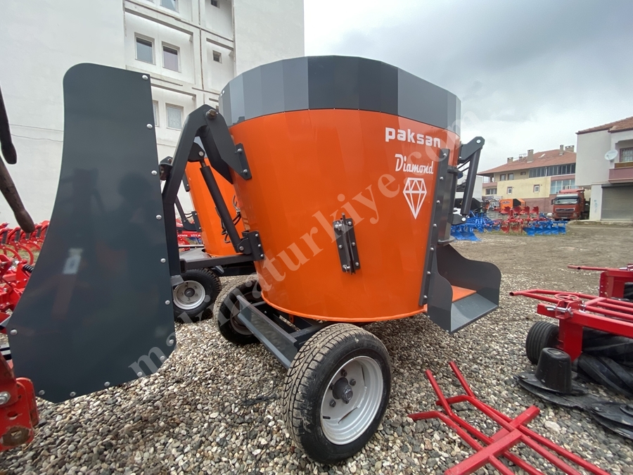 2,5 M³ Elektrikli Dikey Yem Karma Makinası