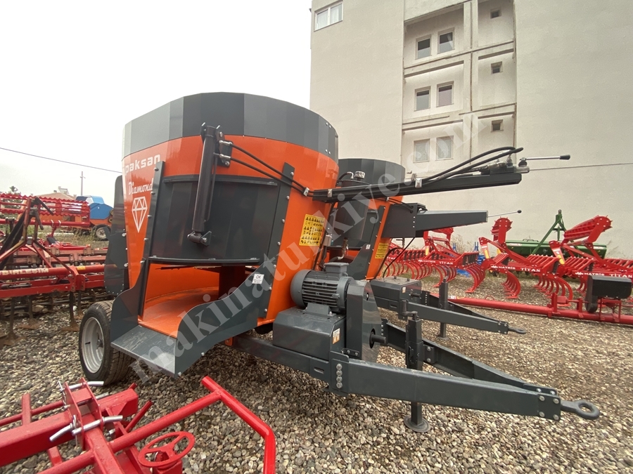 2,5 M³ Elektrikli Dikey Yem Karma Makinası