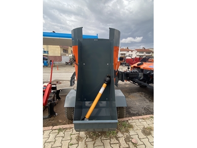 4 Metreküp Şaftlı Dikey Yem Karma Makinası - 4