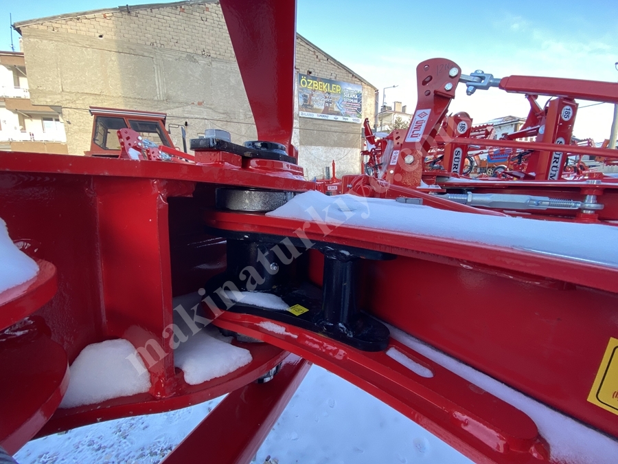 6'Lı Izgara Kulaklı Yaylı Otomatik Pulluk