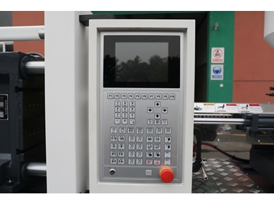 1300 Ton Plastic Injection Machine - 2