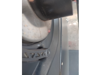 WBE 4430 Fixed Tire Balancing Machine - 13