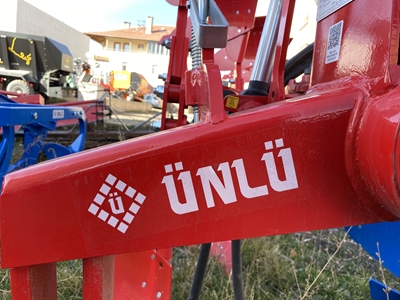 120 Şase Hafif Kafa Dönerli Kulaklı Profil Pulluk - 3