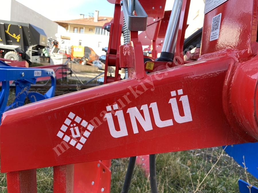 120 Şase Hafif Kafa Dönerli Kulaklı Profil Pulluk