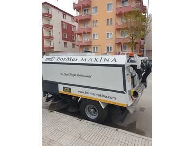3 m3 Traktör Çekme Yol Süpürme Aracı - 1