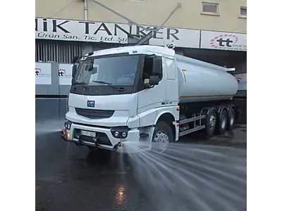 19 Tons Of Water Tanker