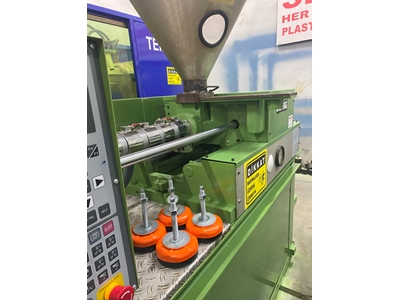 60 Ton Plastik Enjeksiyon Makinası - 12