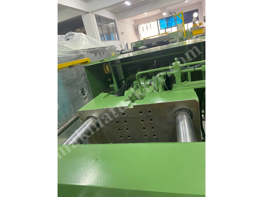 60 Ton Plastik Enjeksiyon Makinası
