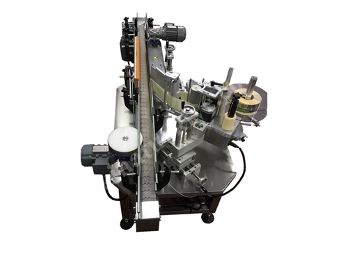 Etikettiermaschine für Einseitiges Flaschenetikettieren mit einer Kapazität von 2500 Stück / Stunde bis zu 32 cm