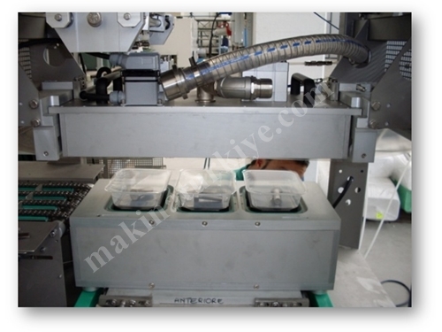 Автоматическая машина для закрытия тарелок с высокой производительностью 18 циклов/мин